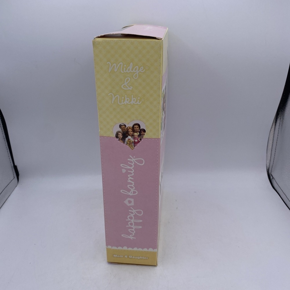 2003 HAPPY FAMILY NEIGHBORHOOD MIDGE & NIKKI - C6061 - UNOPENED ORIGINAL BOX - Picture 14 of 16